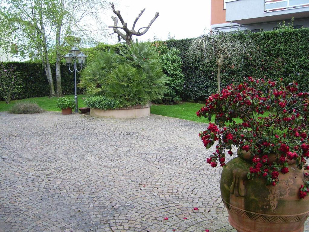Villa Laura Cisterna di Latina Exterior photo